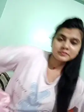 Snapshot of Kavya-Tiwari chatting on May 2026 03:54:01 PM Kavya-Tiwari online show from May 2026 03:54:01 PM