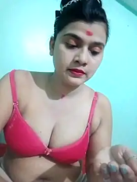 Snapshot of Kavya-Tiwari chatting on May 2026 05:42:02 PM Kavya-Tiwari online show from May 2026 05:42:02 PM