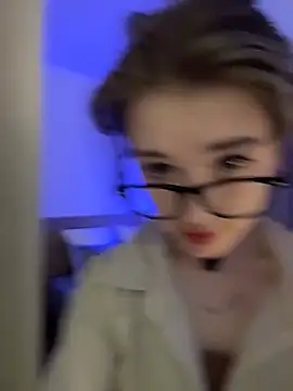 Snapshot of Marryme- chatting on April 2026 01:57:02 PM Marryme- online show from April 2026 01:57:02 PM