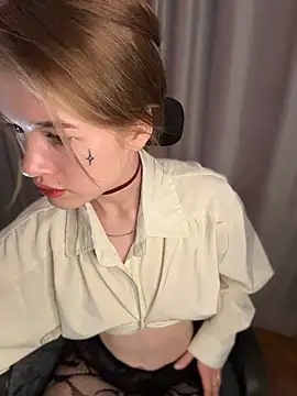 Snapshot of Marryme- chatting on June 2026 02:34:01 PM Marryme- online show from June 2026 02:34:01 PM
