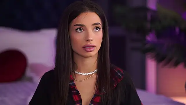 Snapshot of LalaRoze chatting on September 2025 06:54:01 PM LalaRoze online show from September 2025 06:54:01 PM