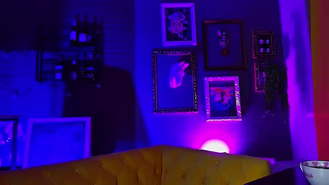 Snapshot of SakuraBliss chatting on September 2025 04:55:02 PM SakuraBliss online show from September 2025 04:55:02 PM