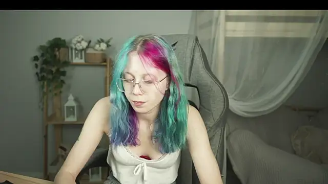 Snapshot of SakuraBliss chatting on November 2025 05:01:02 PM SakuraBliss online show from November 2025 05:01:02 PM