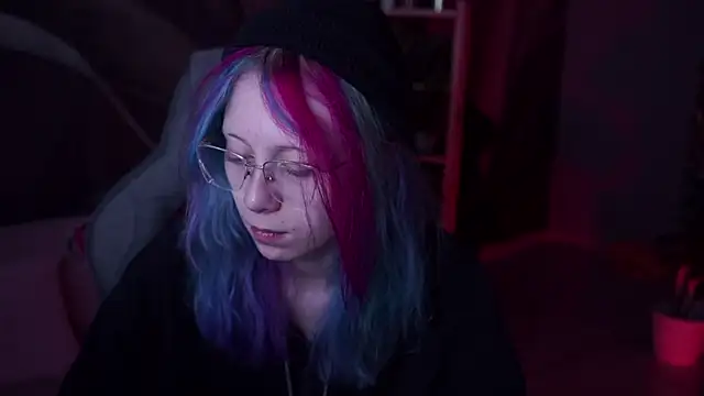 Snapshot of SakuraBliss chatting on November 2025 11:20:01 AM SakuraBliss online show from November 2025 11:20:01 AM