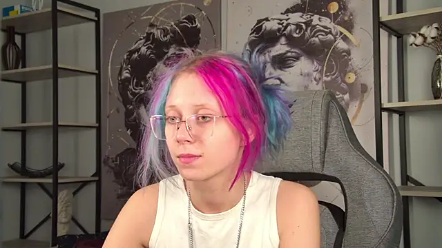 Snapshot of SakuraBliss chatting on November 2025 03:49:01 PM SakuraBliss online show from November 2025 03:49:01 PM