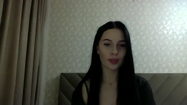 Lulii24 online show from October 2025 11:55:01 PM