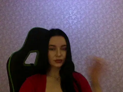 Lulii24 online show from March 2026 10:03:02 PM