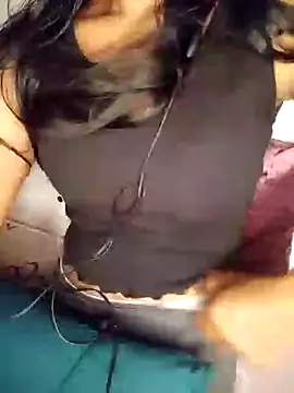 Snapshot of trending_tamizhachii chatting on October 2025 06:04:01 PM trending tamizhachii online show from October 2025 06:04:01 PM