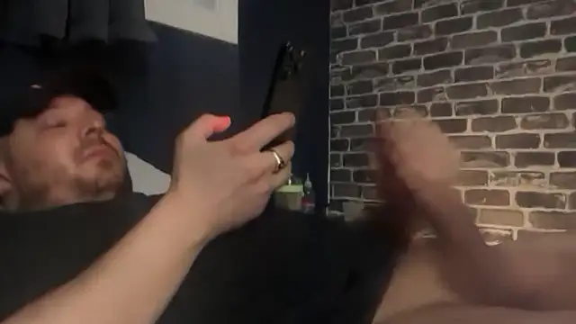 Snapshot of rough1985 chatting on September 2025 05:42:01 AM rough1985 online show from September 2025 05:42:01 AM