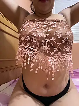 Snapshot of _Laiali_ chatting on October 2025 11:42:01 AM Laiali online show from October 2025 11:42:01 AM