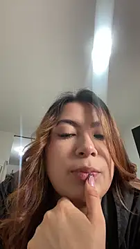 MacarenaRosse online show from December 2025 08:25:02 PM