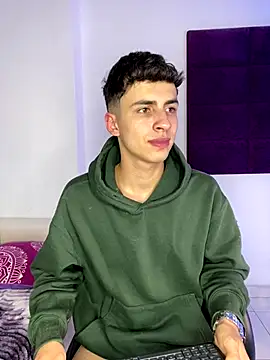 AdrianRinaldi online show from October 2025 08:34:02 AM