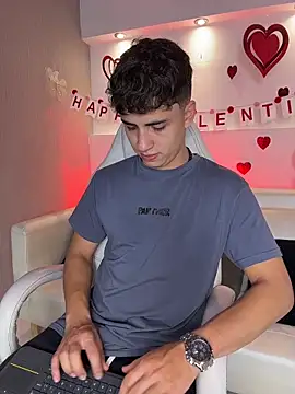 AdrianRinaldi online show from February 2026 08:04:01 PM