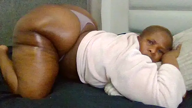 Snapshot of SexyNonnyy chatting on October 2025 02:45:02 AM SexyNonnyy online show from October 2025 02:45:02 AM