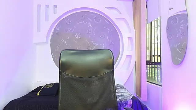 Snapshot of Rafael_Mendezz chatting on October 2025 08:27:02 PM Rafael Mendezz online show from October 2025 08:27:02 PM