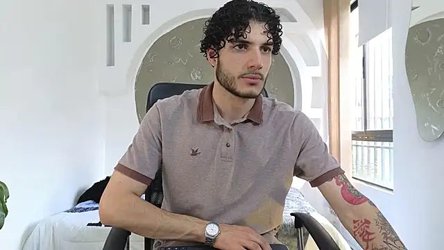 Snapshot of Rafael_Mendezz chatting on November 2025 07:27:01 PM Rafael Mendezz online show from November 2025 07:27:01 PM