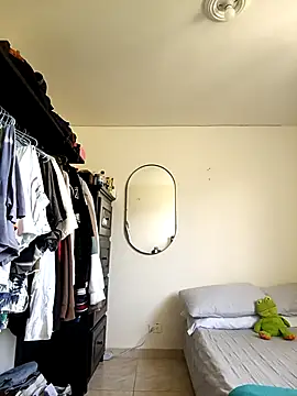 Snapshot of Rafael_Mendezz chatting on December 2025 05:07:02 PM Rafael Mendezz online show from December 2025 05:07:02 PM