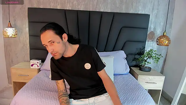 Hisoka 011 online show from October 2025 07:14:02 PM