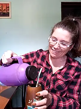 Merida2276 online show from September 2025 03:38:01 PM