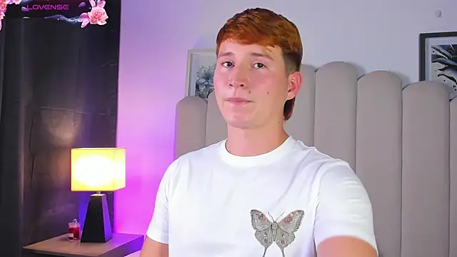 Snapshot of Eragonbooy chatting on April 2026 10:56:02 PM Eragonbooy online show from April 2026 10:56:02 PM