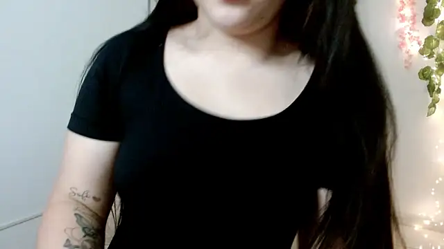 Snapshot of lucy1609 chatting on October 2025 07:52:01 PM lucy1609 online show from October 2025 07:52:01 PM
