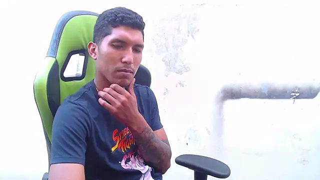 Snapshot of sensualduo chatting on January 2025 09:55:02 PM sensualduo online show from January 2025 09:55:02 PM