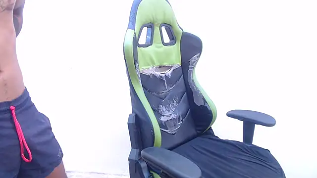 Snapshot of sensualduo chatting on September 2025 10:09:01 PM sensualduo online show from September 2025 10:09:01 PM