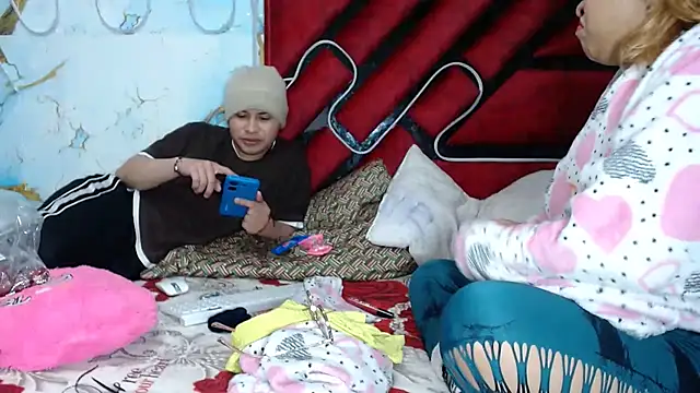 hot lady19 online show from November 2025 05:44:02 PM