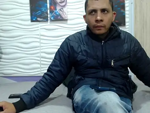 afroditoo online show from December 2025 02:40:02 AM