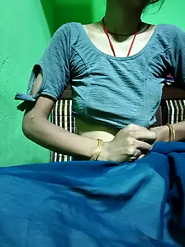 Snapshot of Shreya-couple chatting on October 2025 01:20:02 AM Shreya-couple online show from October 2025 01:20:02 AM