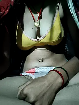 Snapshot of Shreya-couple chatting on November 2025 02:11:02 AM Shreya-couple online show from November 2025 02:11:02 AM