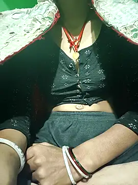 Snapshot of Shreya-couple chatting on November 2025 01:33:01 AM Shreya-couple online show from November 2025 01:33:01 AM