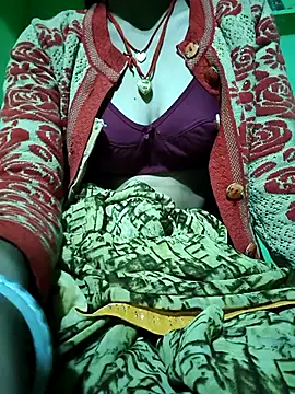 Snapshot of Shreya-couple chatting on November 2025 01:11:01 AM Shreya-couple online show from November 2025 01:11:01 AM