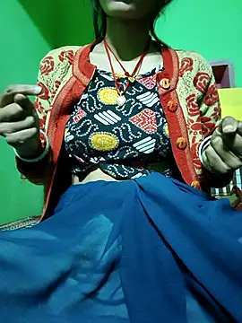 Snapshot of Shreya-couple chatting on November 2025 01:05:02 AM Shreya-couple online show from November 2025 01:05:02 AM