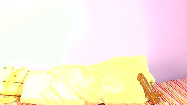 Augustine-Blooomxx online show from November 2025 03:14:02 PM