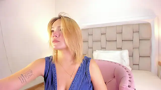 frehia dimou online show from May 2026 11:50:02 AM