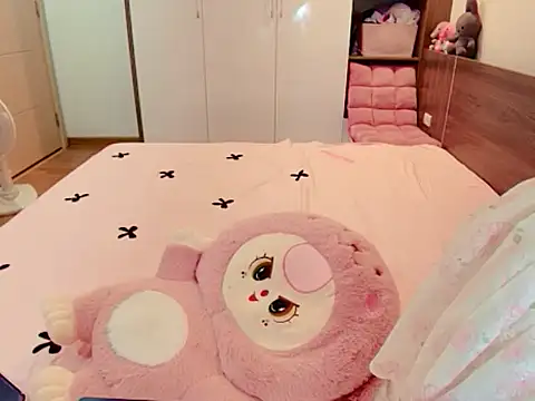 JunCii 9x online show from November 2025 02:23:01 AM