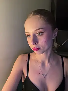 Snapshot of BabyAnais chatting on November 2025 05:33:02 PM BabyAnais online show from November 2025 05:33:02 PM