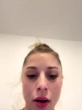 Snapshot of BabyAnais chatting on January 2026 05:27:02 PM BabyAnais online show from January 2026 05:27:02 PM