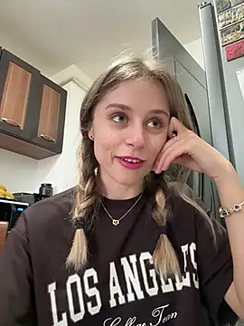 Snapshot of BabyAnais chatting on April 2026 02:56:01 PM BabyAnais online show from April 2026 02:56:01 PM