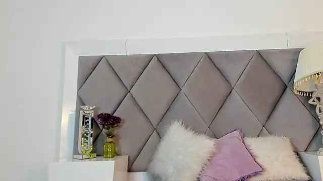 Snapshot of GiadaRizzo chatting on November 2025 08:11:02 PM GiadaRizzo online show from November 2025 08:11:02 PM