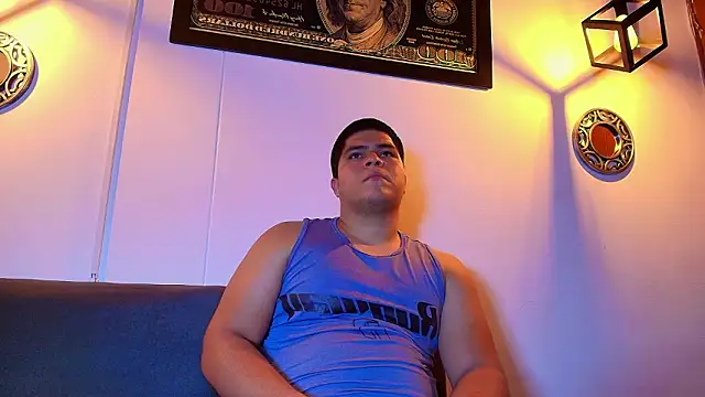 naomi campbel  online show from February 2026 08:31:02 PM