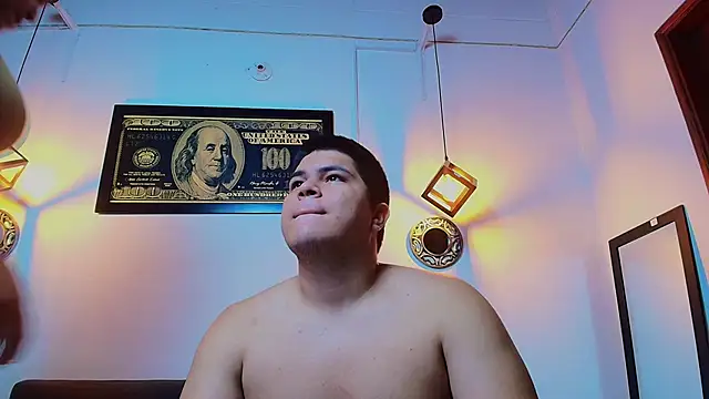 naomi campbel  online show from March 2026 03:01:01 PM