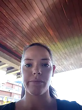 Snapshot of Wildmaca chatting on October 2025 12:35:01 PM Wildmaca online show from October 2025 12:35:01 PM