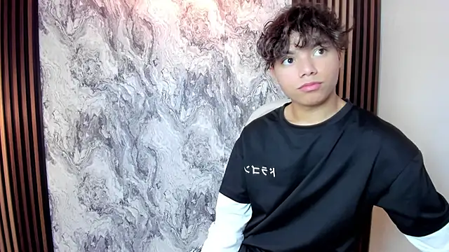 Snapshot of Honeymoon_sariel chatting on March 2026 01:38:01 PM Honeymoon sariel online show from March 2026 01:38:01 PM