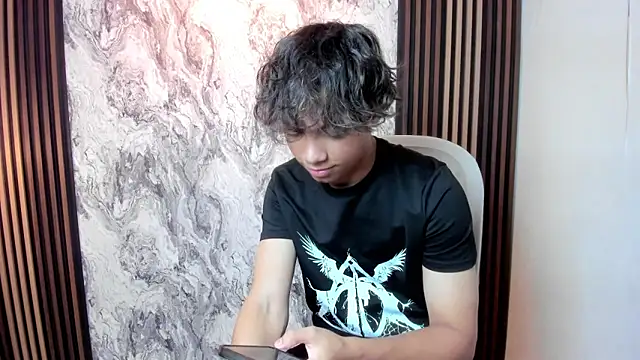 Snapshot of Honeymoon_sariel chatting on April 2026 01:49:01 PM Honeymoon sariel online show from April 2026 01:49:01 PM