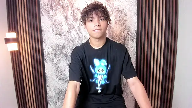 Snapshot of Honeymoon_sariel chatting on April 2026 01:36:02 PM Honeymoon sariel online show from April 2026 01:36:02 PM