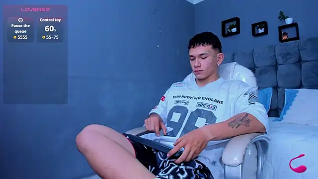 Thomas moon online show from November 2025 10:21:01 AM