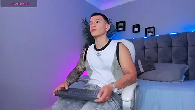 Thomas moon online show from July 2026 03:07:02 PM