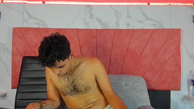 HellAndDante  online show from February 2026 12:15:01 AM